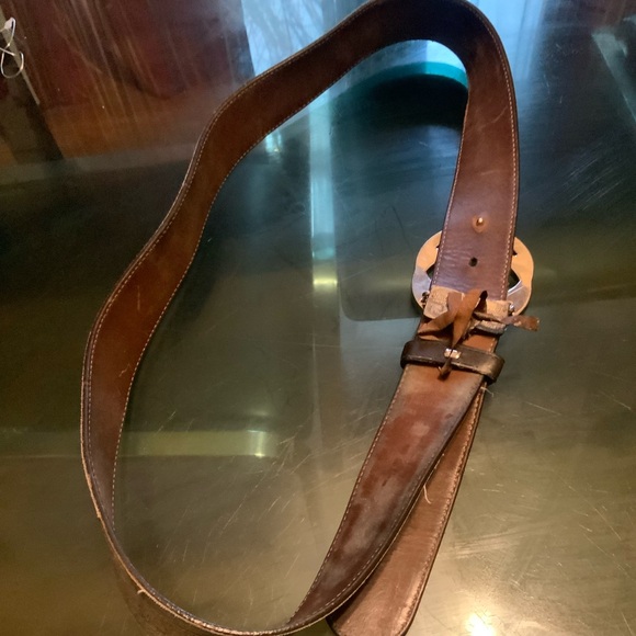 Gucci Brown Monogram Belt. Needs restoration. Selling as is. Sz. 38 - Picture 2 of 7